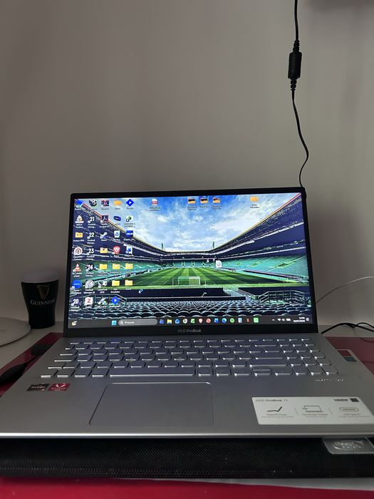 Portátil ASUS VivoBook 15 | AMD Ryzen 5 | 8GB RAM | SSD 512GB