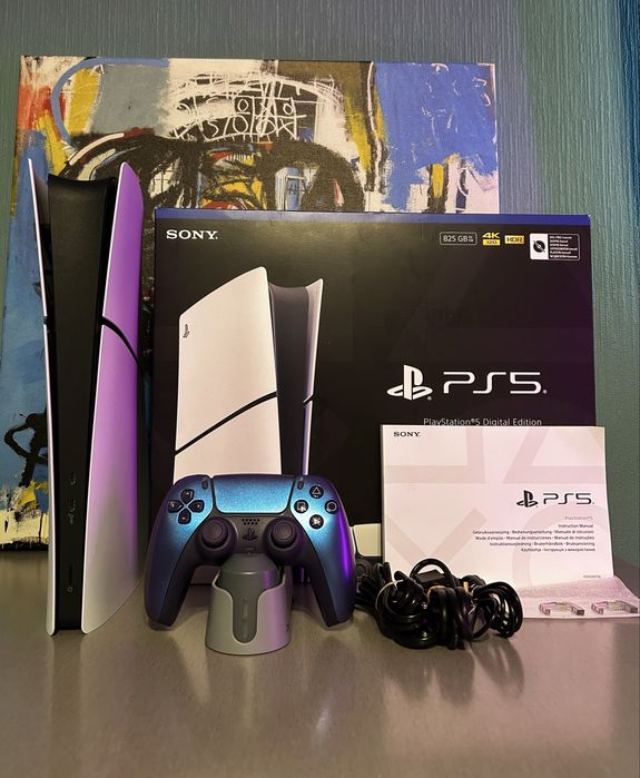PlayStation 5 Slim Digital в идеале + 2 джойстика + игры (FC26/UFC5/Forza 5/It Takes Two/ A way Out)