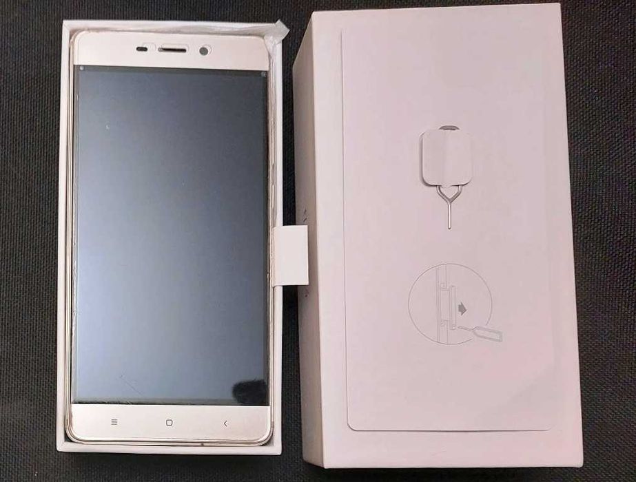 Стільниковий телефон Xiaomi Redmi 4 Gold