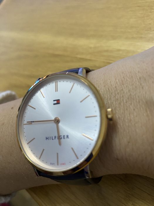 Sprzedam klasyczny damski zegarek tommy hilfiger