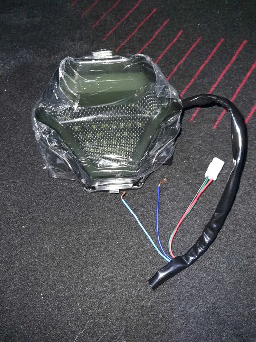 Luz traseira Yamaha MT03/R3