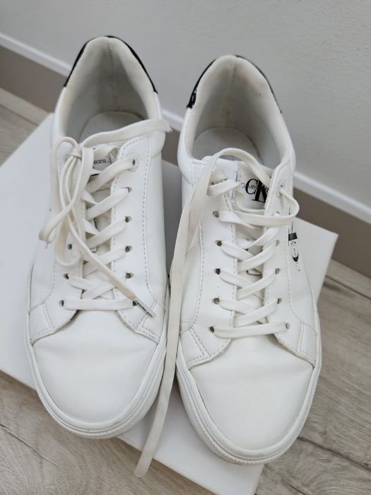 Białe Snakersy Calvin Klein rozm. 40