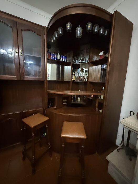 Movel sala em Mogono