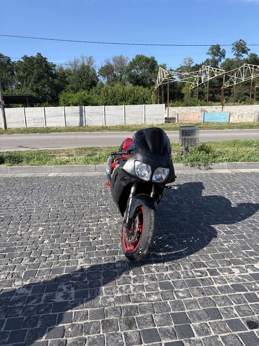 Yamaha YZF 750 R