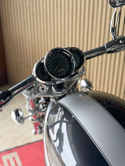 Harley Davidson V Rod VRSCA Costum