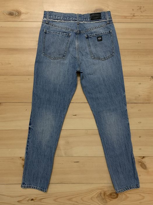 Armani Excenge Diesel Levi’s Tommy Hilfiger