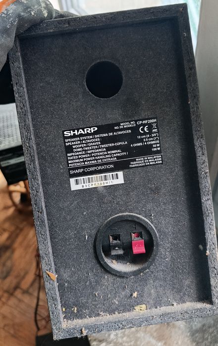 Mikrowieża Sharp XL-HF201 z głośnikami