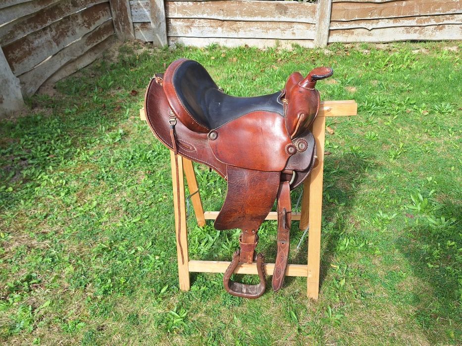 Siodlo westernowe, krótkie, szerokie FQH