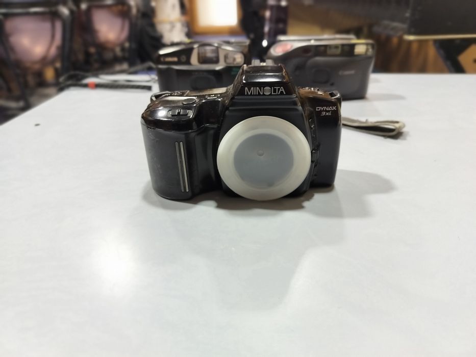 Lote de 5 câmaras de 35mm (point and shoot e slr)