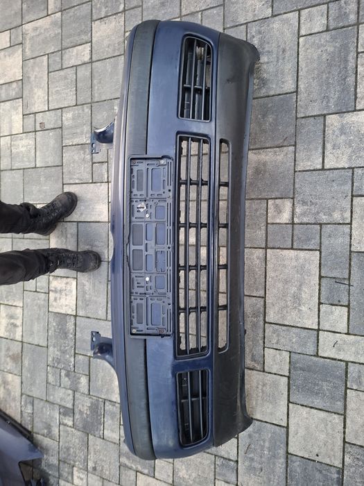 Vw golf 4 iv zderzak przod przedni granatowy la5e