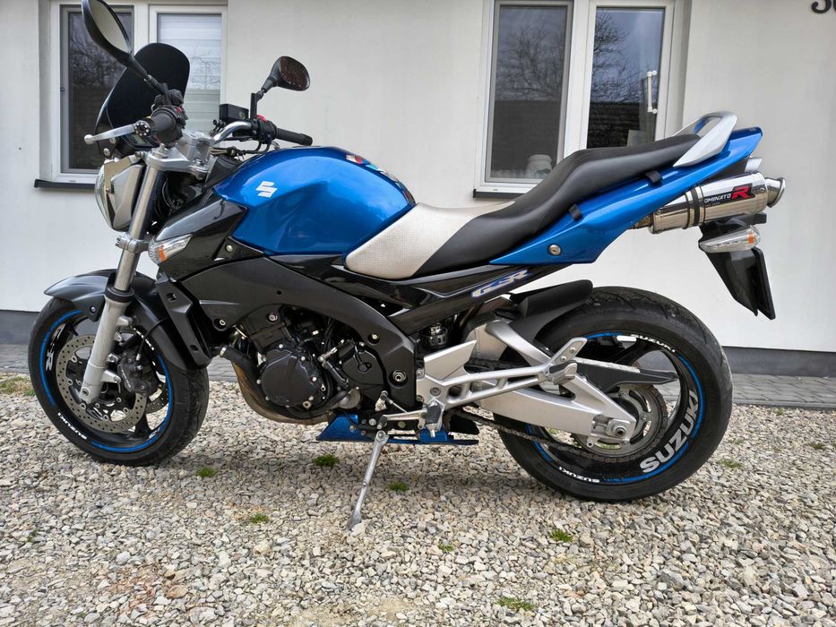 Motor Suzuki GSR 600