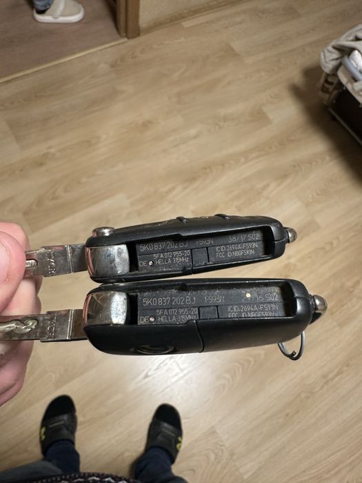 Оригінальні Ключі від авто Фоксваген Джета 6