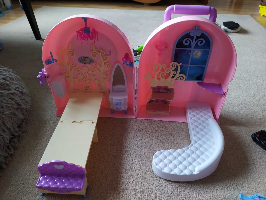 Domek Barbie walizka, domek dla lalek, przenośny rozkładany