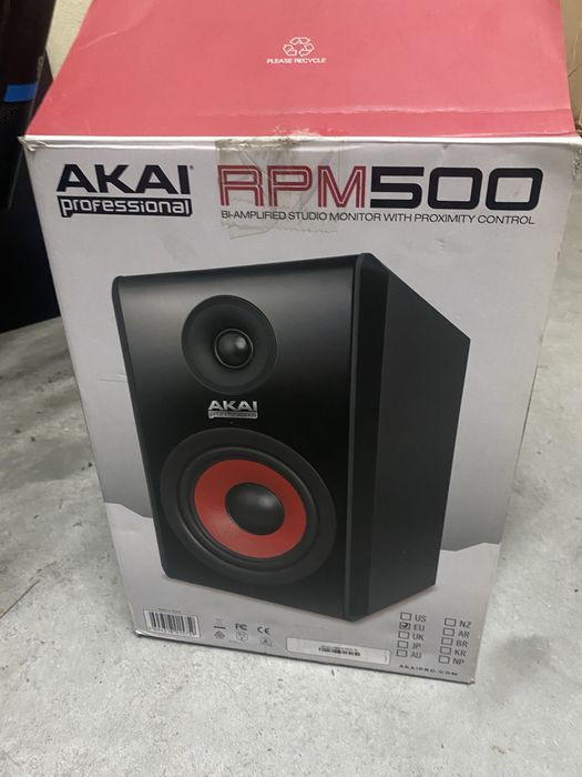 Dois AKAI RPM 500 Monitores de Estúdio, Preto