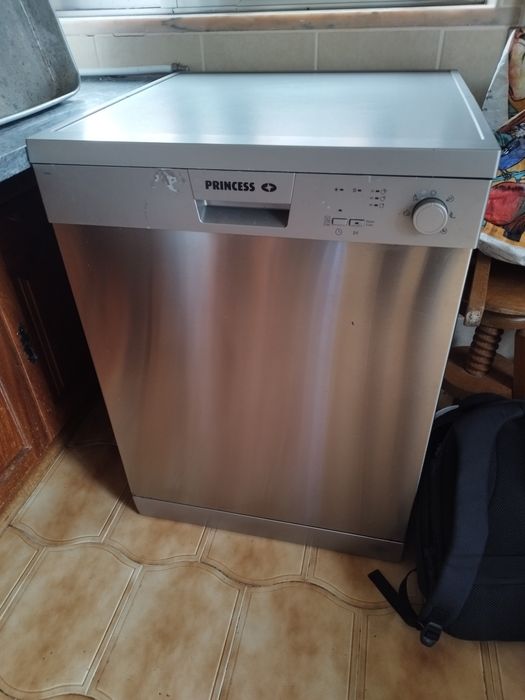 Máquina de lavar louça