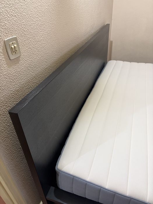 Cama e colchao Ikea