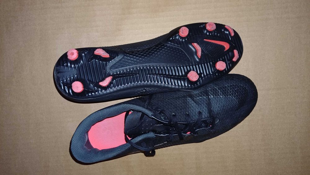 Chuteiras Nike Phantom