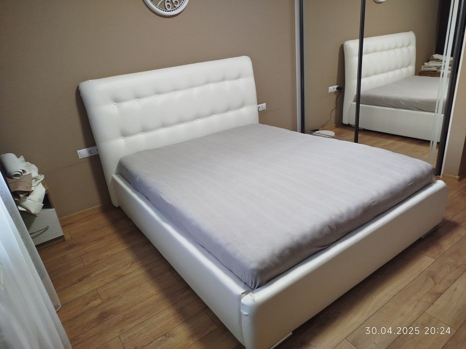 Перетяжка та ремонт м'яких меблів на Дому