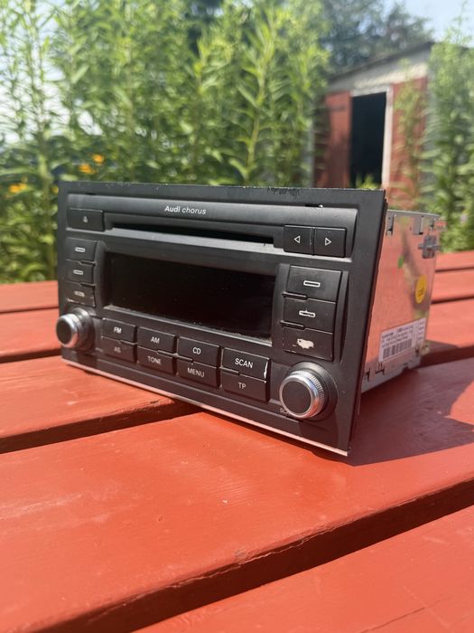 Radio do audi a4 b7