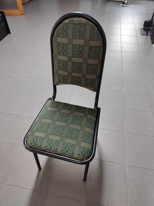 Mesa de cozinha com cadeiras
