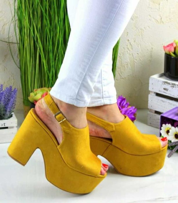 Żółte sandały na platformie rozmiar 37