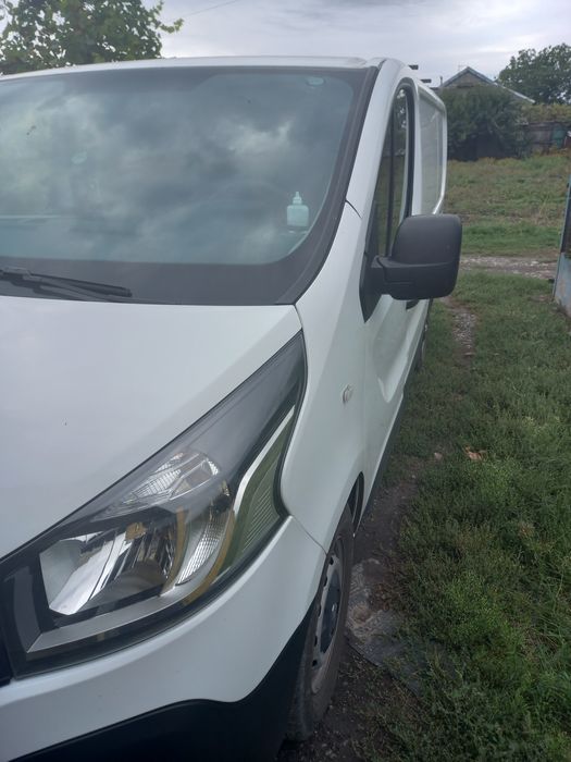 Renault traffic 2016.