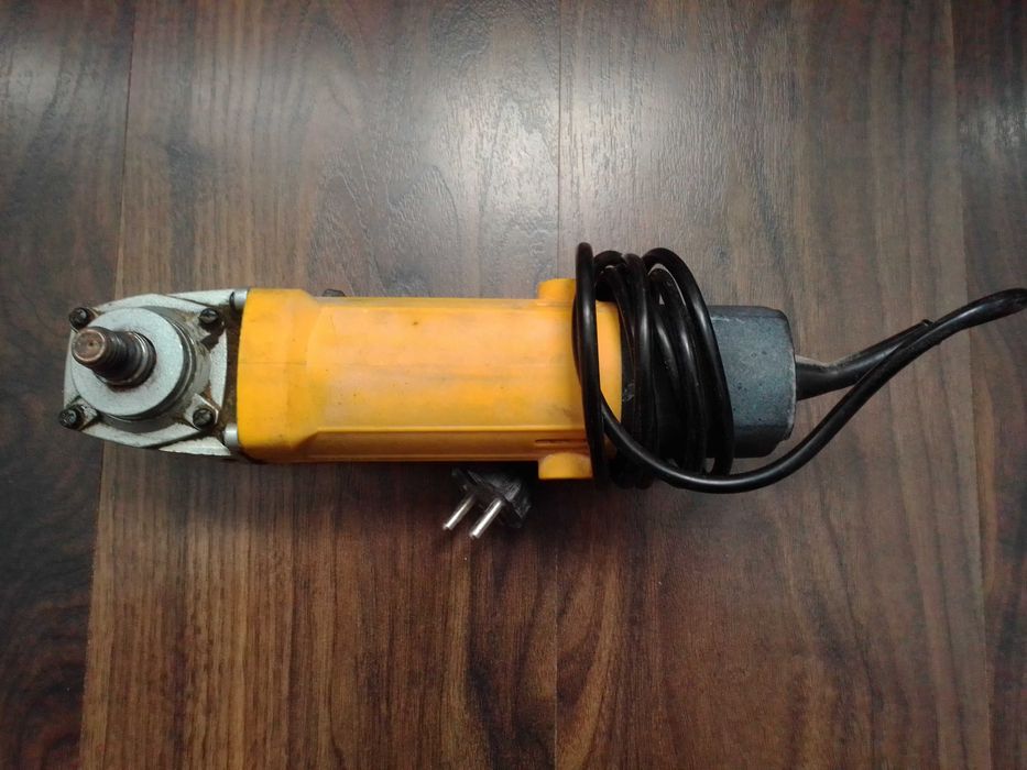 Болгарка Einhell BWS 115 Под ремонт или на запчасти