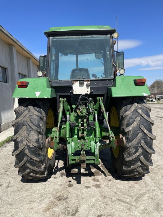 Трактор John Deere 4955