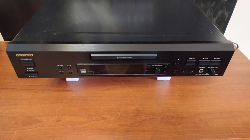 Compact Disc (nagrywarka) Onkyo DX-R700