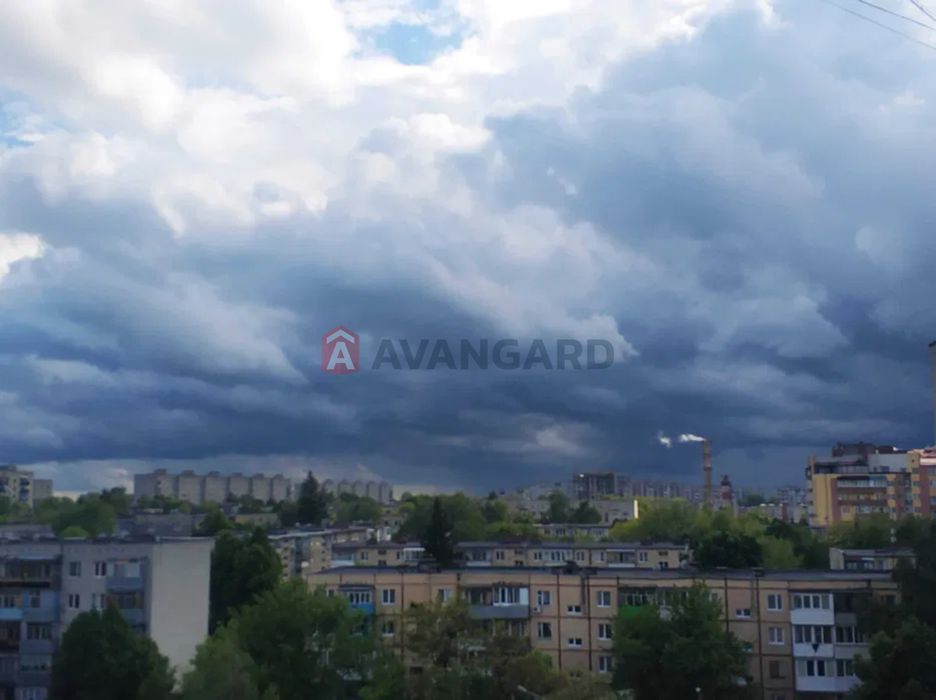 Продаж 2 кім Брюховичі вул. Ясна