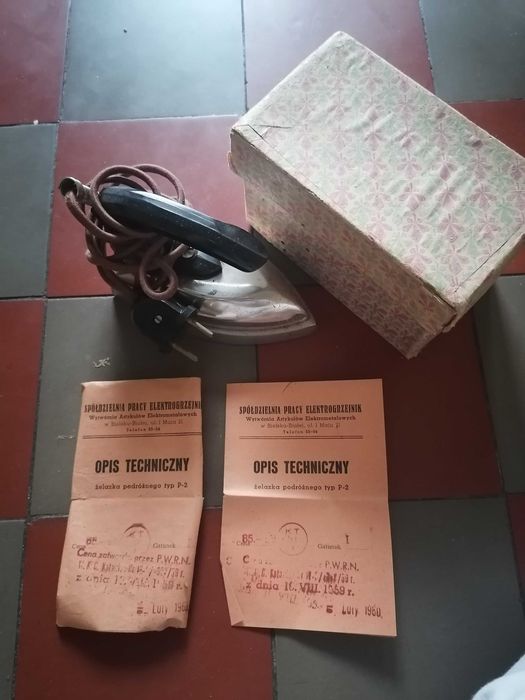 Stare żelasko turystyczne