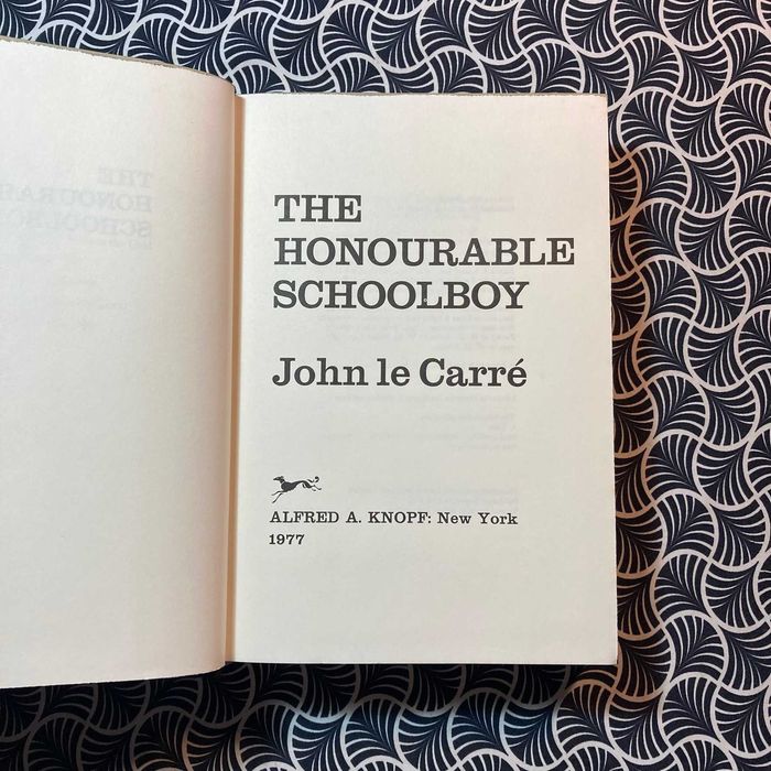 The Honourable Schoolboy (BCE) - John Le Carré