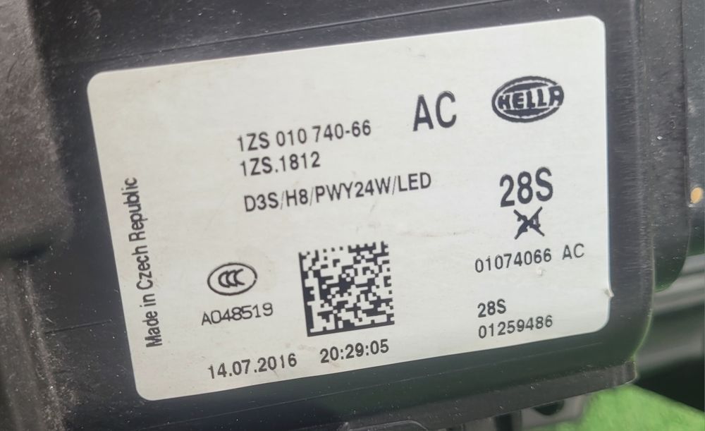 Farol/Ótica direita Audi A3 8V LED Bi Xénon