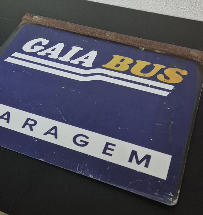 Placa antiga de Paragem de Autocarros GaiaBus