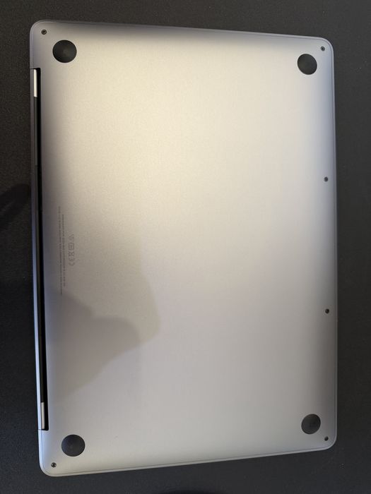Macbook pro M1 13” 8/256