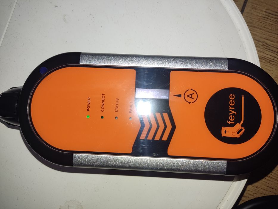 Feyree зарядний пристрій для електромобіля. Type 2.