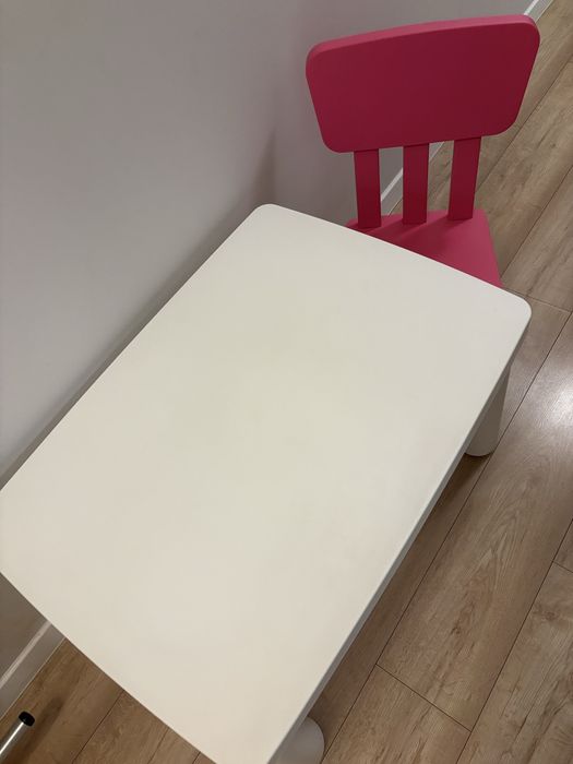 Stolik i krzesełko Mamut Ikea