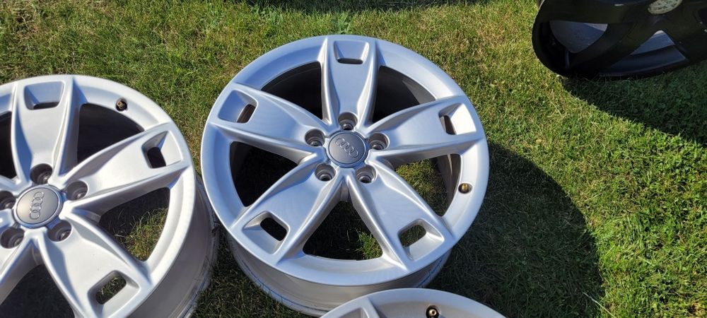 17" Audi 5x112 A3 Golf Skoda Volkswagen Seat Oryginalne