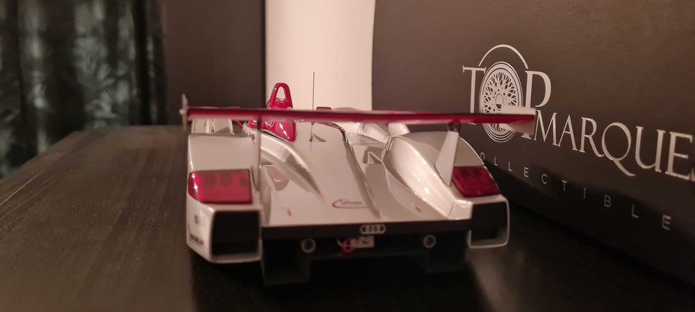 Audi R8 #8 - Vencedor Le Mans 2000 1:18 - TopMarques