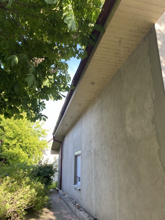 Продається двох поверховий будинок