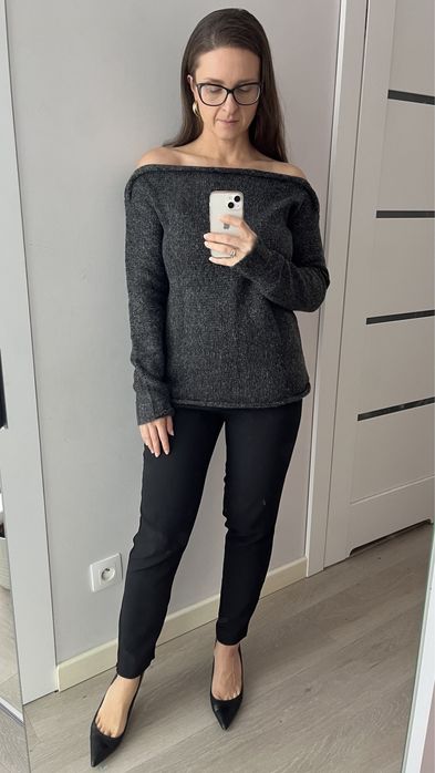 So Me szary sweter na łódkę moher