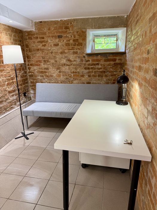 Klimatyczna pracownia / biuro 12 m² w przyziemiu – Kraków, Odrowąża 52 - BEZ CZYNSZU