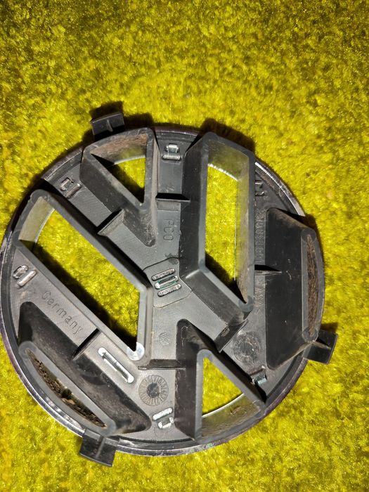 Par de emblemas VW Originais– 70€