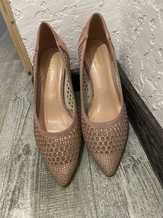 Туфлі жіночі Босоніжки жіночі