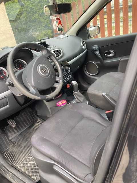 Samochód osobowy Renault Clio III 1,5 dci