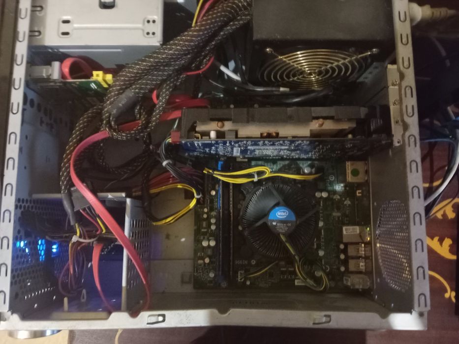 Продається Пк з видеокартой amd radeon software hd 7800 series