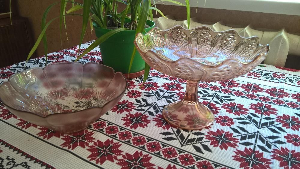 Ваза скляна на ніжці