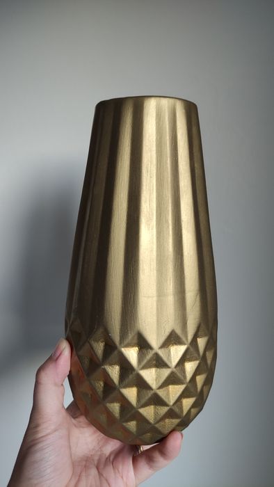 Jarra dourada em loiça