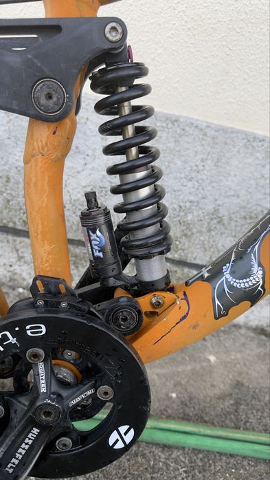 Bicicleta BTT Suspensão Total (Downhill) RockShox – Muito Robusta