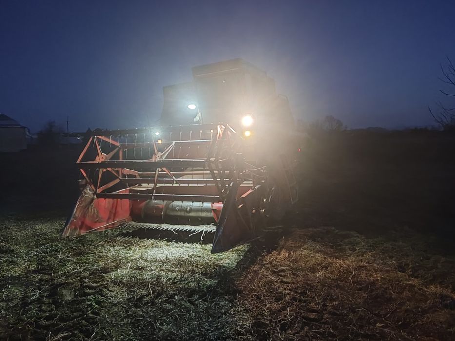 Комбайн масей фергусон 240 Massey Ferguson 240 не 206 і 186